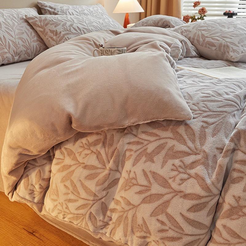 Thickened Milk Fleece Bed Four-Piece Set Coral Flannel Bedding Fluffy Quilt Cover Bed Sheet Human Bed Hat