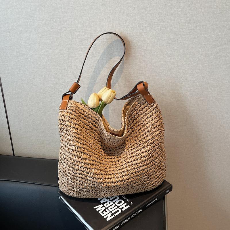 Large capacity straw woven bag women's new fashion shoulder crossbody armpit bag vacation beach woven bag