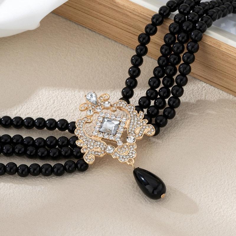 Französisches Retro-Perlen-Halsband - vierreihig, mehrlagig, Hofstil-Choker - Statement-Halskette