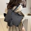 Korean Version of Niche Printed Handbag Women's New Large-capacity Commuter Tote Bag High-end Fashion Shoulder Bag Tide