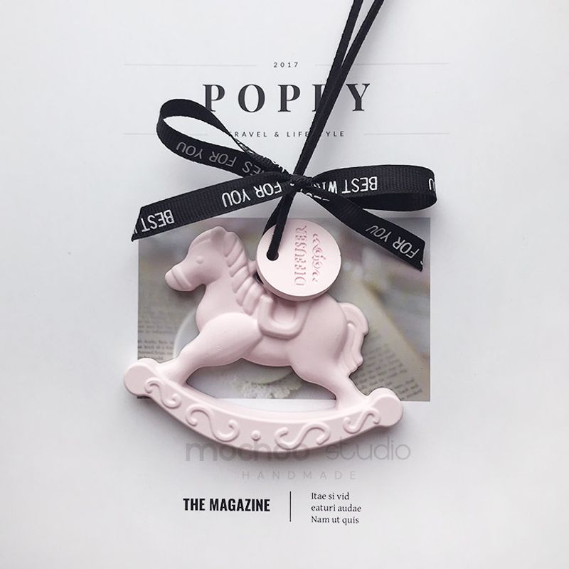 

Color Trojan Horse Car Fragrance Pendant Ornaments Aromatherapy Car Decoration Rearview Mirror Hand Gift Diffuse Plaster Light Pink (Odorless)