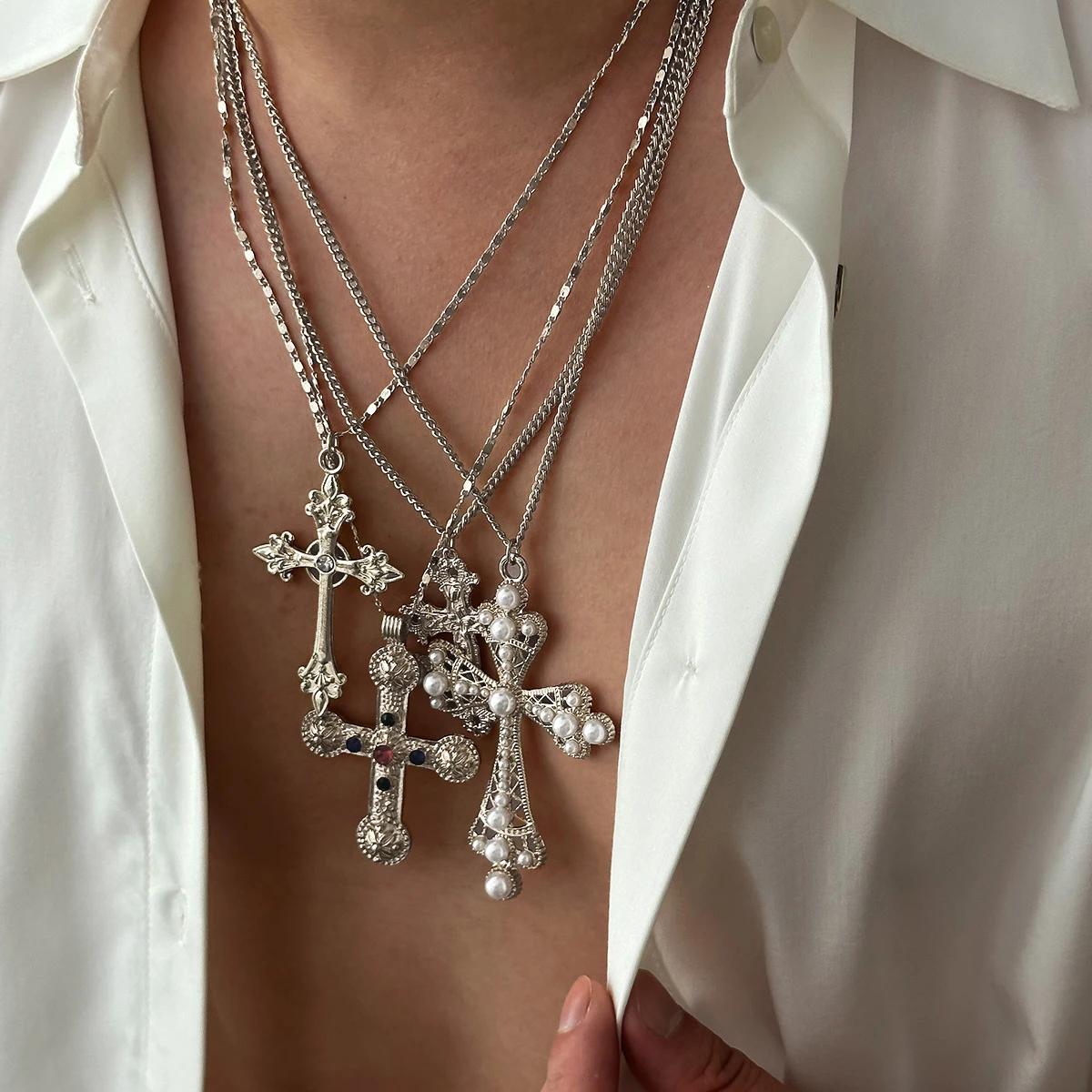 

4PCS Cross Pendant Necklace for Men Luxurious Crystal Pearl Inlay Black Beads Vintage Choker Necklace Statement Zircon Set Gift