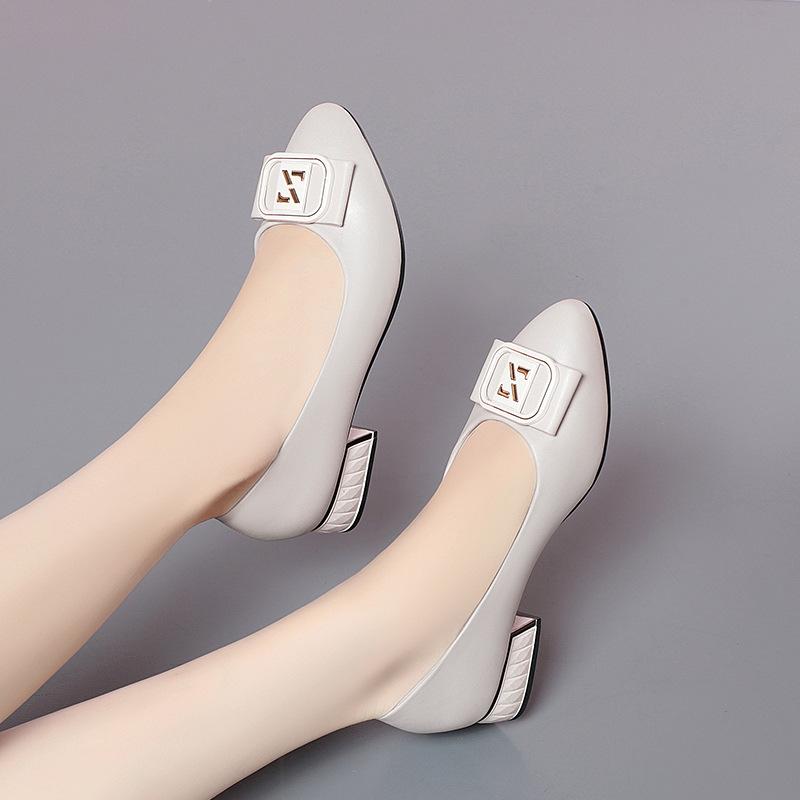 Mode Damen Lässig Süß Beige Lackleder Frühling Slipper High Heel Dame Büro Schwarze Schuhe Flache Öffnung Quadratische Schnalle Schuhe