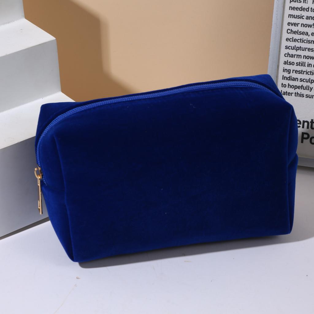 Geantă de depozitare pentru articole de toaletă Carte de machiaj pentru femei Geantă de depozitare pentru ruj Geanta cosmetică de catifea de modă Husă pentru șervețele sanitare pentru fete