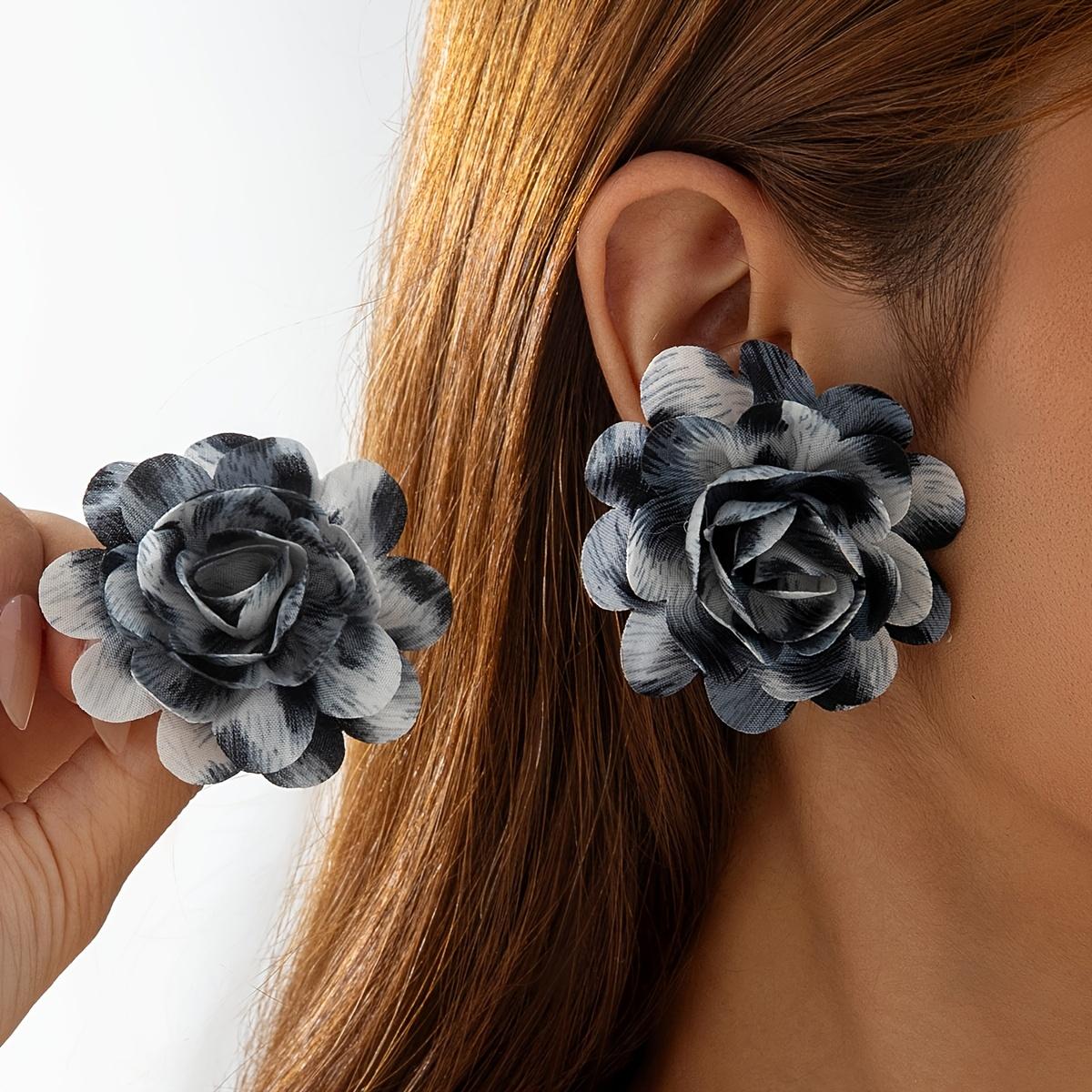 

1Pair of Fashionable Retro Polyester Simulation Leopard Print Flower Pendant Earrings, Multi-layer Three-dimensional Studs, Suitable for Women