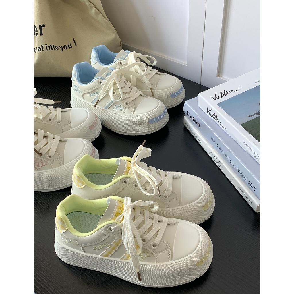 Niche Non-collision Board Shoes Women's 2025 New Summer Korean Version Thick-soled Versatile Casual Student Bread Shoes Tide
