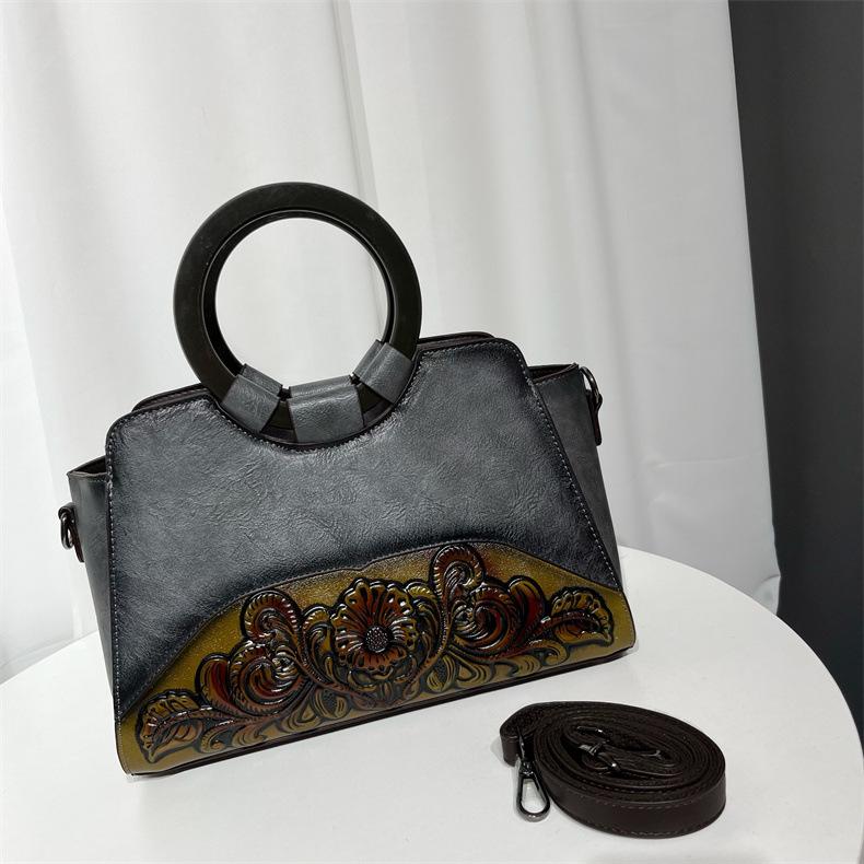 

Chinese Style Embossing Tote Bags Large Capacity Leather Shoulder Crossbody Bags For Women Shoulder Bag Travel Commuting Handbag 22-12-30cm сірий колір