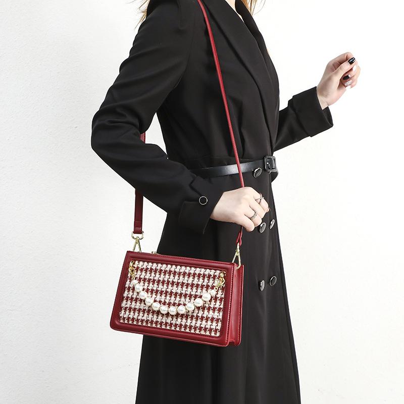 Unique and High-End Wedding Bag 2024 New Red Houndstooth French Style Bridal Bag for Women, Shoulder and Crossbody Bag