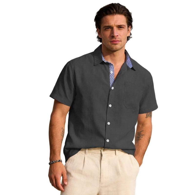 

Men Short Sleeve Button Down Shirt With Striped Lining S чорний