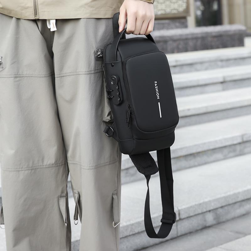 Borsa a tracolla antifurto da uomo per moto - Borsa da petto casual estiva a spalla singola con lucchetto a combinazione