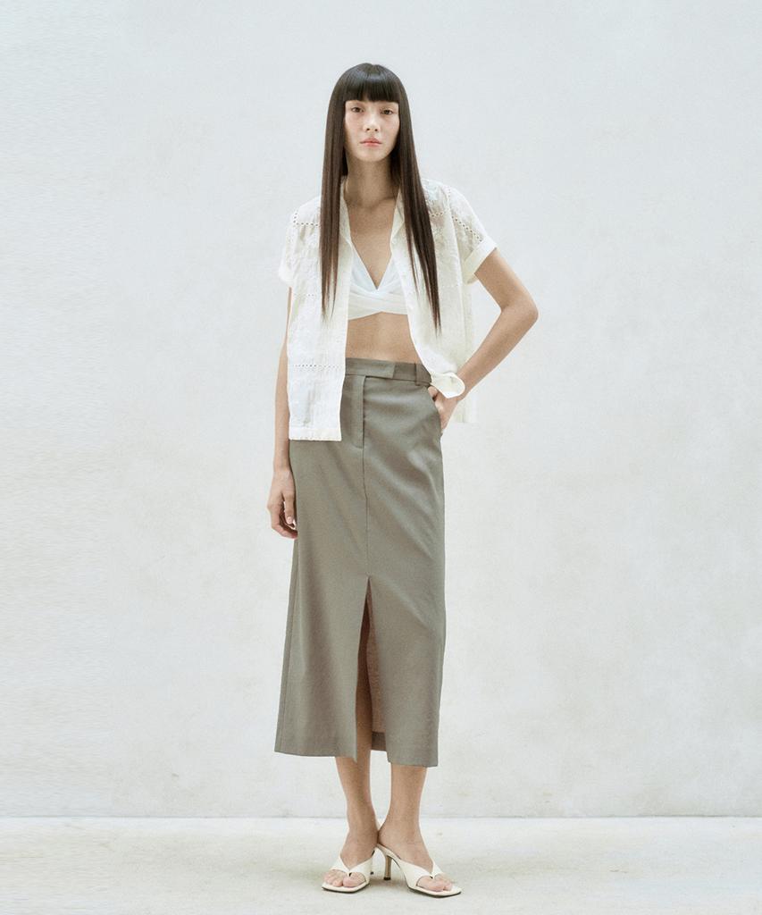 RE RHEE Front Slit Midi Skirt