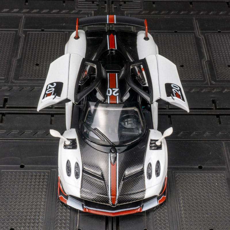 1/32 Simulation Pagani BC Alloy Supercar Model, Doors Can Be Opened with Sound and Light, Car Ornaments