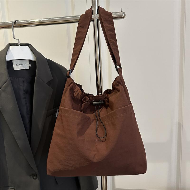 Japanese Casual Big Bag Women's 2025 New Fashion Mommy Shoulder Bag Large Capacity Tote Bag Class Commuter Bag