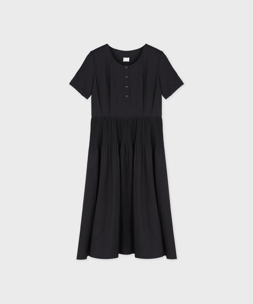 Deomillui Pleated Dress (Black)