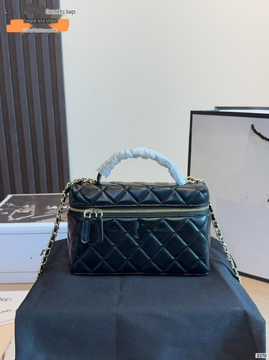 Xiangjia 2026 French Style Cowhide Lunch Box Bag with Diamond Lattice - Handheld & Single Shoulder Crossbody Bag
