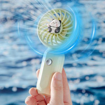 Ventilatore Portatile Design Panda Cartone Animato Mini Portatile USB Ricaricabile con Fibbia Appendioggetti Leggero Motore Silenzioso Multiple Velocità del Vento Ventilatore di Raffreddamento