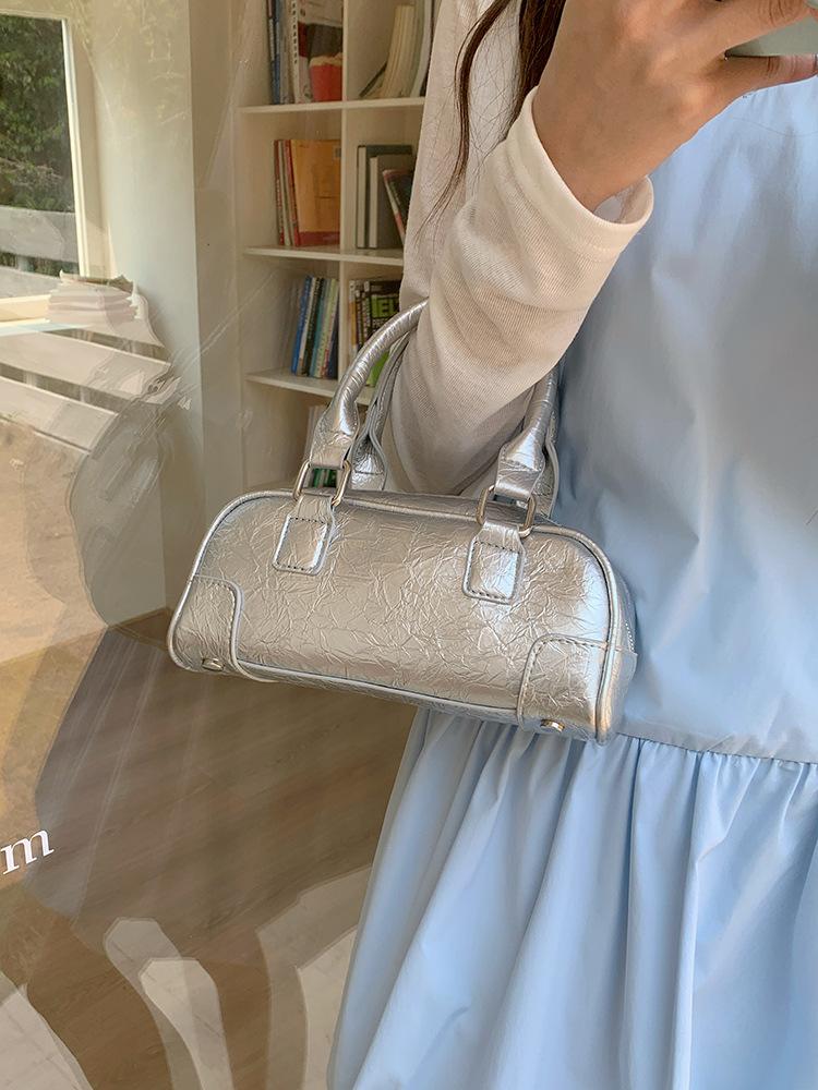 Niche Portable Bowling Bag Women's New Spring Fashion Pillow Bag Messenger Bag