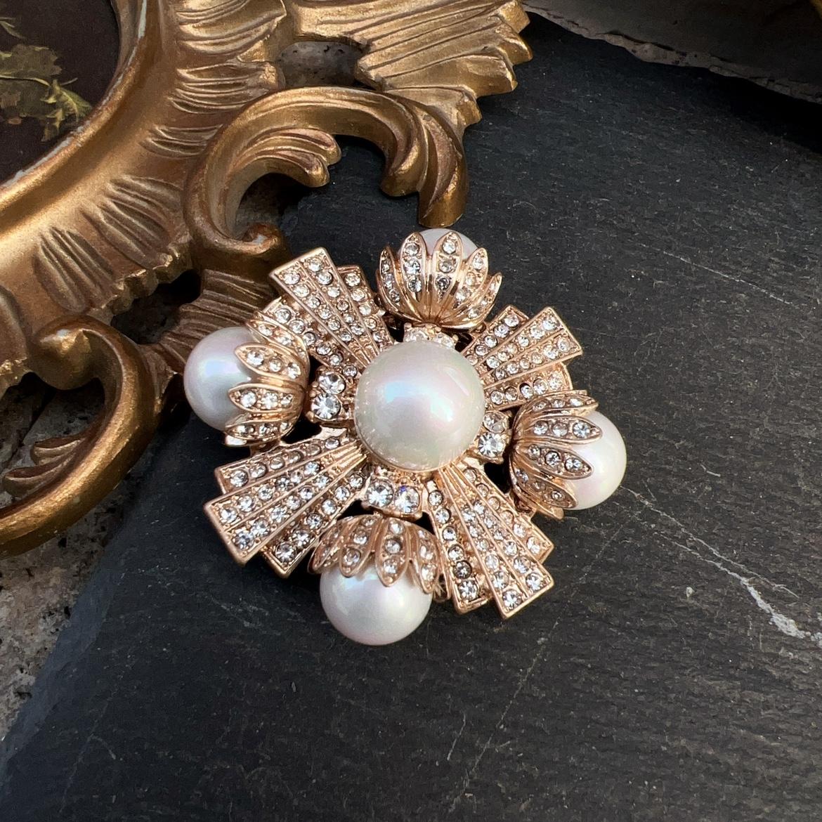 

Винтажная женская мужская брошь в форме креста с жемчугом, кристаллами, в стиле барокко, значки, ретро, дворцовая подвеска, дамская, для банкета, вечеринки, булавка, аксессуары, подарок