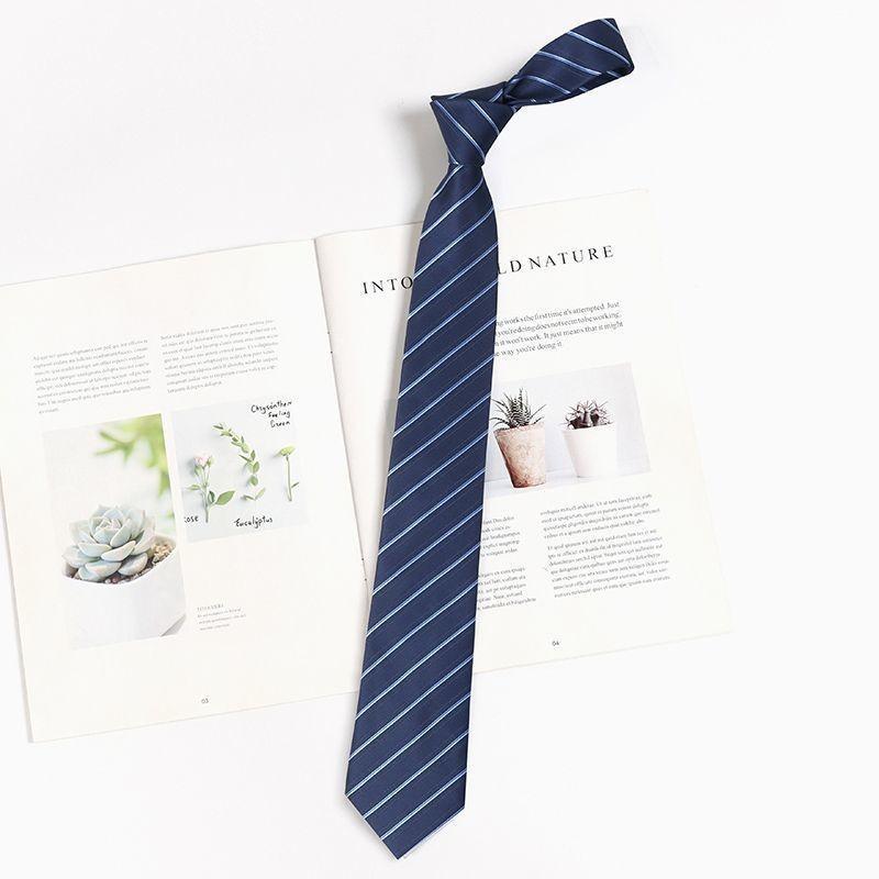 Kids Tie With Striped Badge Pattern For School Uniforms And Casual Wear