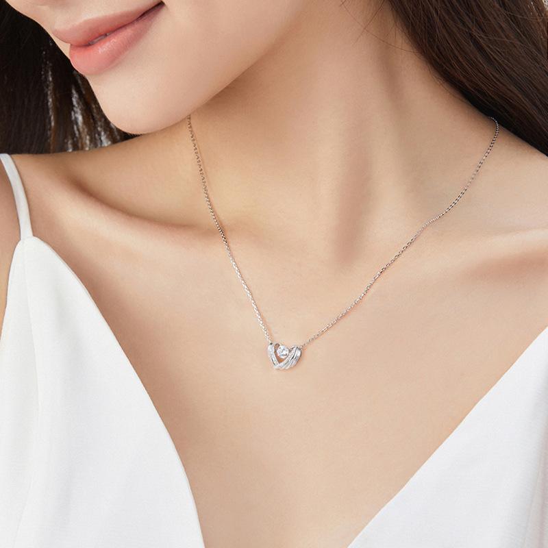 Angel Guardian Agile Necklace Women Japanese and Korean Beating Heart-shaped Collarbone Chain Sweater Neck Chain