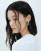 Lovuee Rose Emblem Earrings