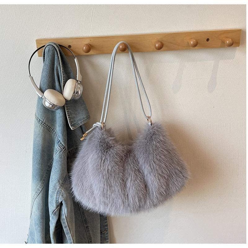 Zaino Foderato in Pelliccia con Singolo Spallaccio, Piccolo e Chic, Perfetto per Tutte le Occasioni, Borsa Tote Morbida e Soffice