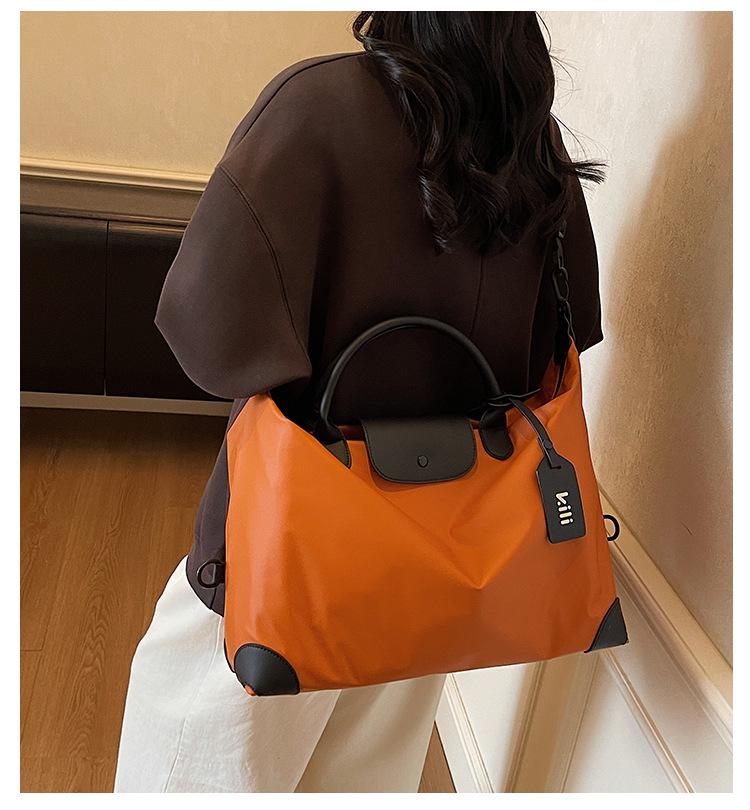 Leather Travel Bag: Large-Capacity, Cross-Body for Business, Yoga, or Commuting