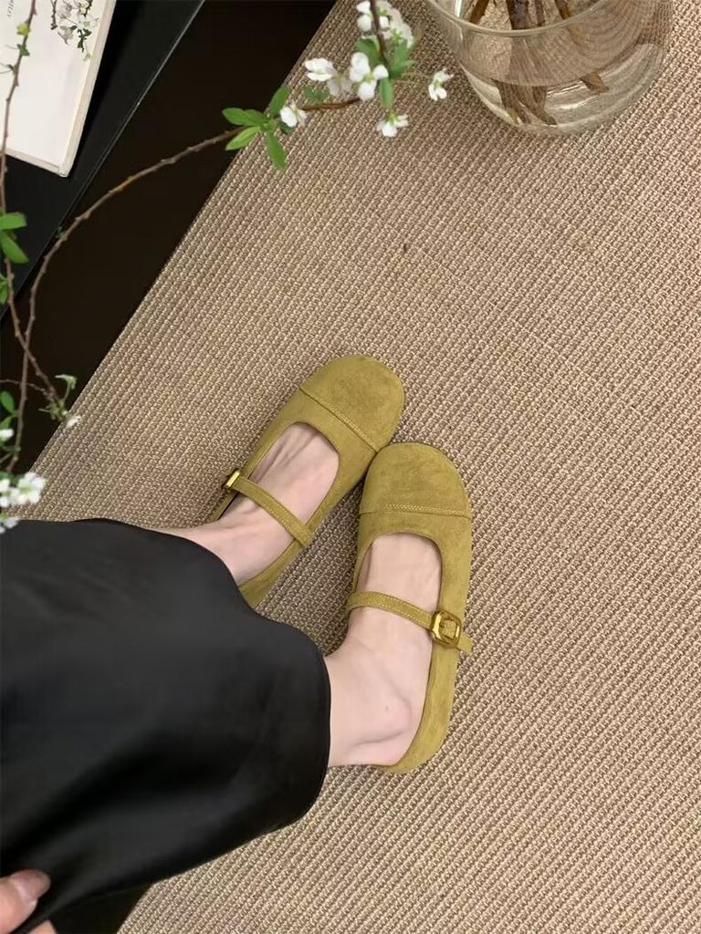 Fashion French Ballet Style Round Head Shallow Mouth Flat Sole Shoes Women's Summer 2025 New Versatile Skirt Mary Jane Shoes