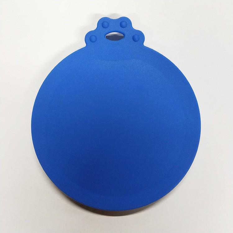 Universal Silicone Pet Can Lid & Spoon - Cat Claw Cover for Cat and Dog Food Preservation, 3-in-1 Sealing Solution.