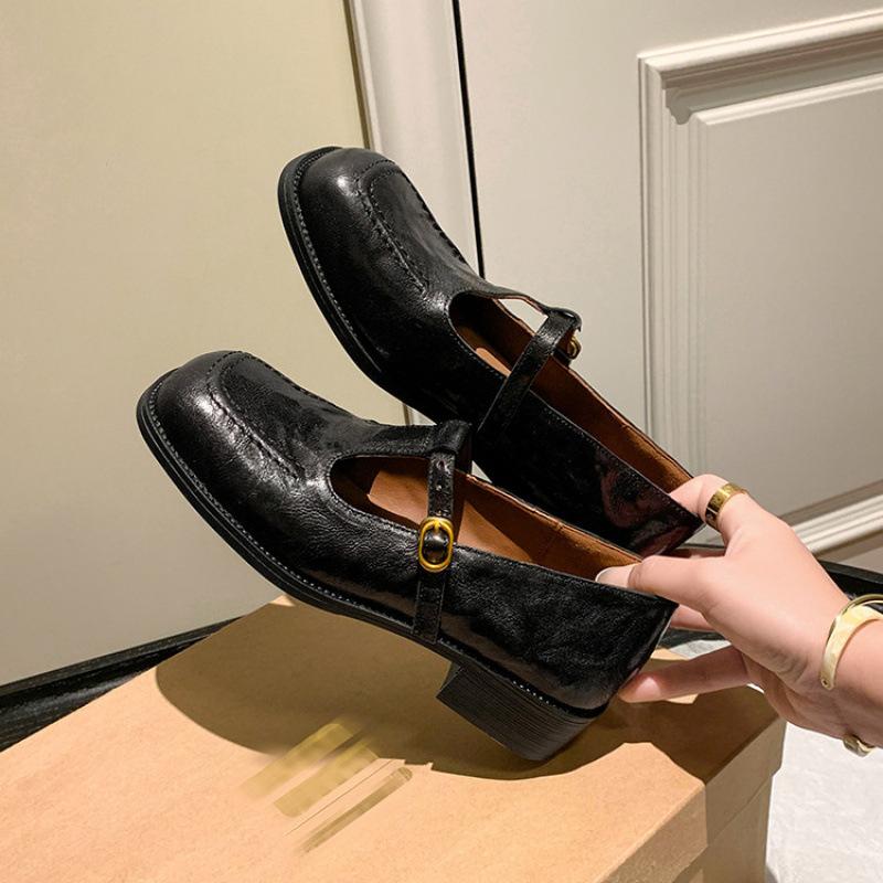 New women's cowhide loafers black large size non-slip thick sole comfortable sheepskin women's shoes light mouth four seasons single shoes women