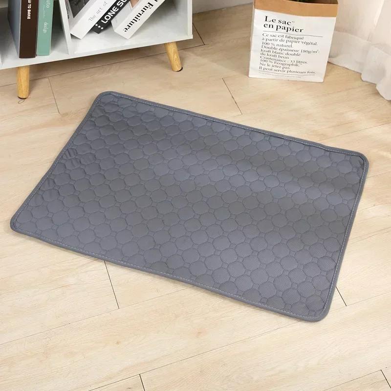 Eco-Friendly Washable Dog Pee Pads, Non-Slip Reusable Puppy Training Mats for Beds & Car Seats, Premium Pet Supplies