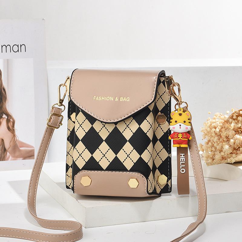 Bags for Women 2025 Spring and Summer New Mobile Phone Bag Shoulder Crossbody Fashionable Simple Versatile Mini Bag