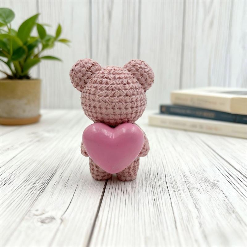 Harzbär-Dekoration mit Herzform Einzigartige Dekorationsfigur Leicht zu pflegen Perfekt für den Innenbereich in modernen Häusern