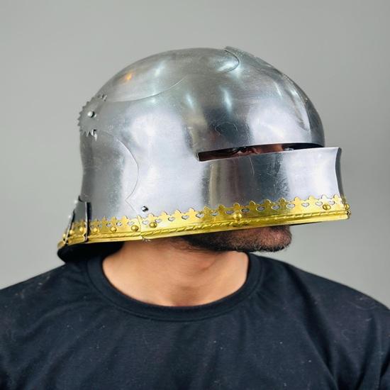 Sallet Helm Mittelalterliche Ritterrüstung 18g Baustahlhelm LARP Cosplay Halloween Kostüm Gotischer Rüstungshelm Bestes Geschenk