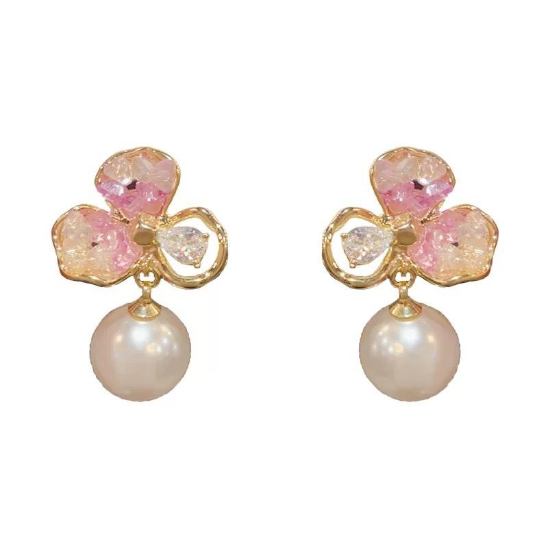New Fashionable Versatile Crystal Petal Hanging Pearl Earrings Temperament Light Luxury High Sense Silver Needle Earrings