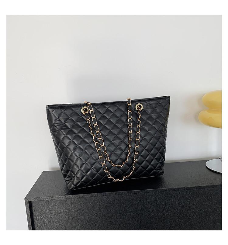 Stylish Urban Minimalist Pu Tote Bag With Large Capacity And Trendy Stitching Details