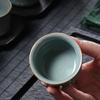 Kancelářský šálek na čaj Longquan Celadon Keramická pec Ge Kiln Ledem popraskaná glazura Kung Fu Master Cup Malá čajová miska Nádobí
