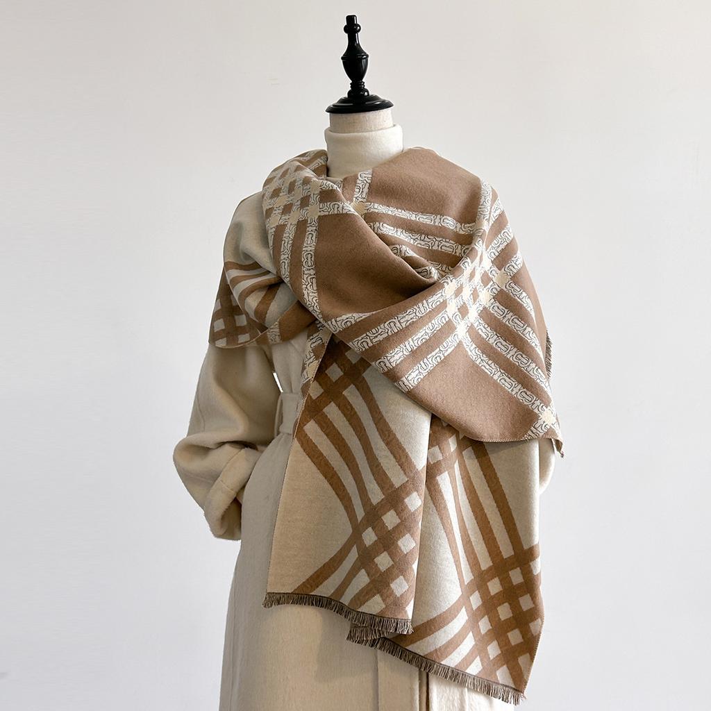 Black And White Line Plaid Scarf Women'S Winter High-End Sense Of Gold Temperament Imitation Cashmere Scarf