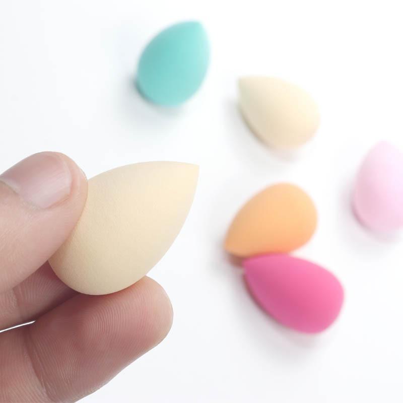 Dual-Use Mini Beauty Sponge: Water Drop Shape Makeup Tool for Wet & Dry Application