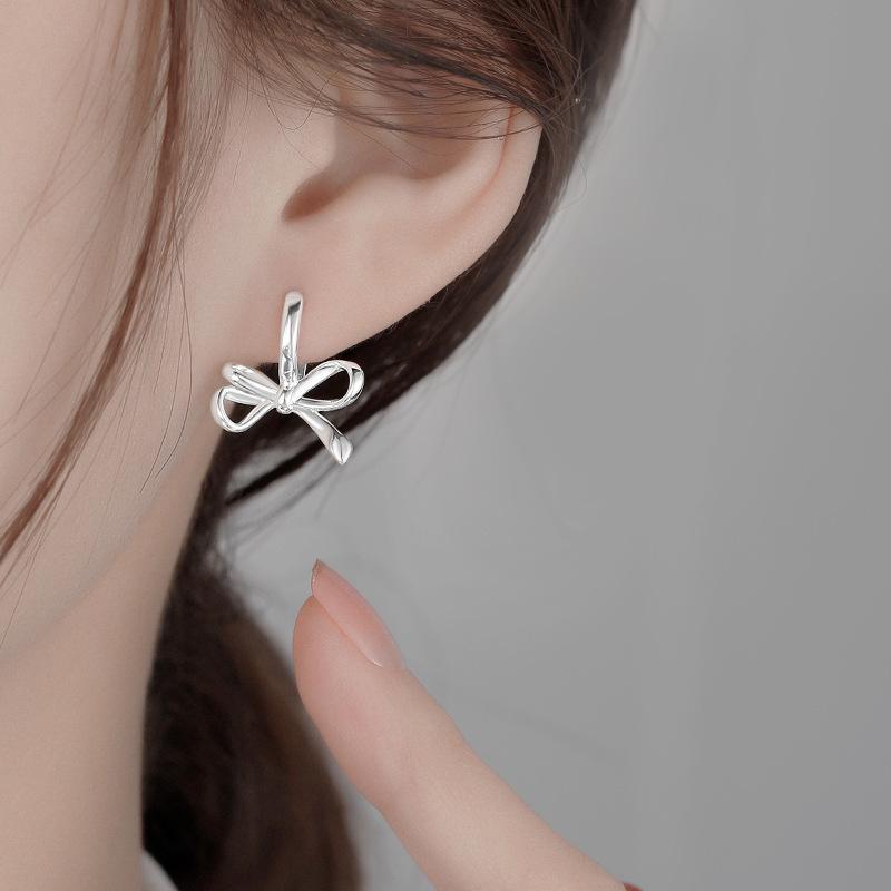 

Exquisite Ribbon Bow Earrings: Sweet, Elegant, High-End Design for Women
