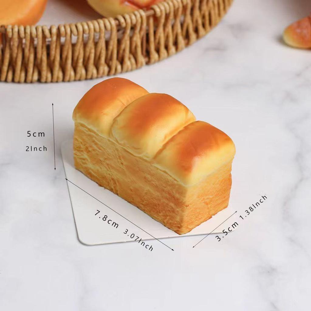 1PCS New Simulation Toast Slow Rebound Decompression Pinch Simulation Bread Holiday Gift Creative Gifts