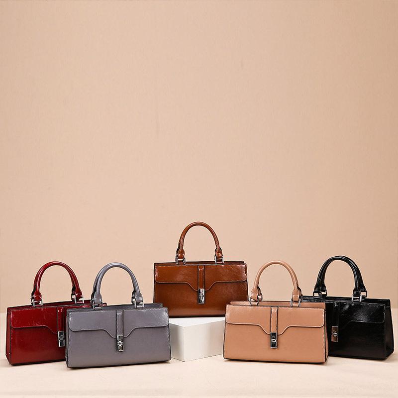 Niche design handbag bag women's new light luxury texture shoulder bag large capacity versatile messenger tote bag