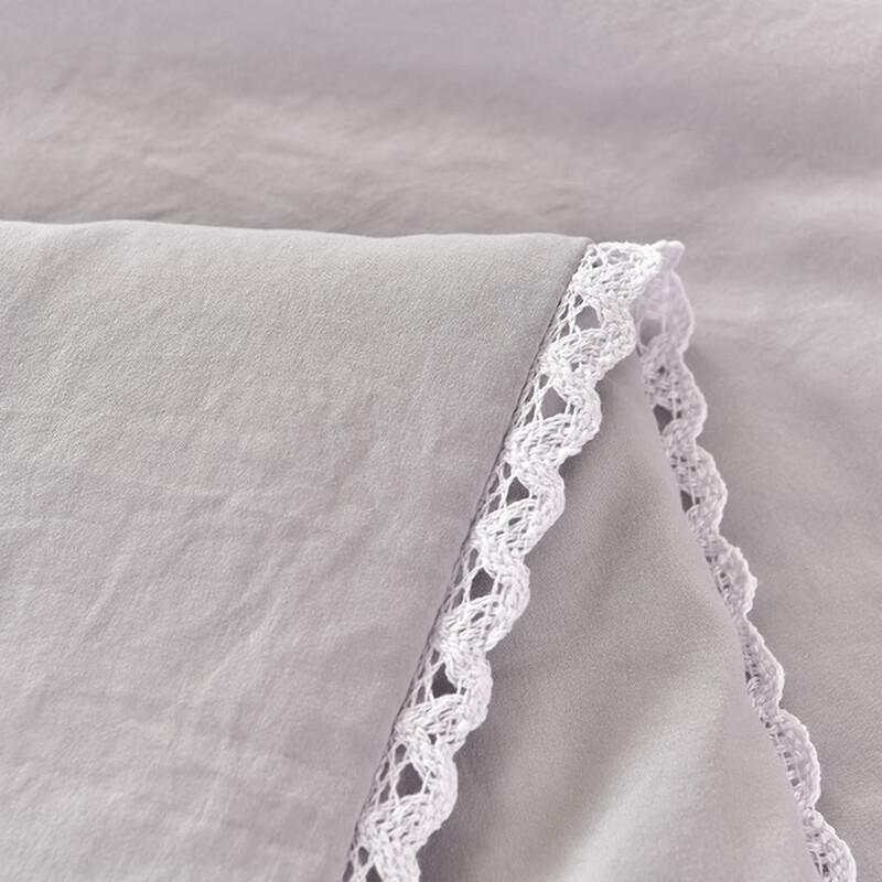 Skin-Friendly Mugwort Summer Quilt