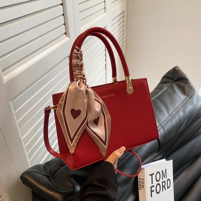 Simple and Atmospheric Handbag for Women, 2026 Commuter Bride Bag, Red Shoulder Crossbody Ste Patterned PU Bag