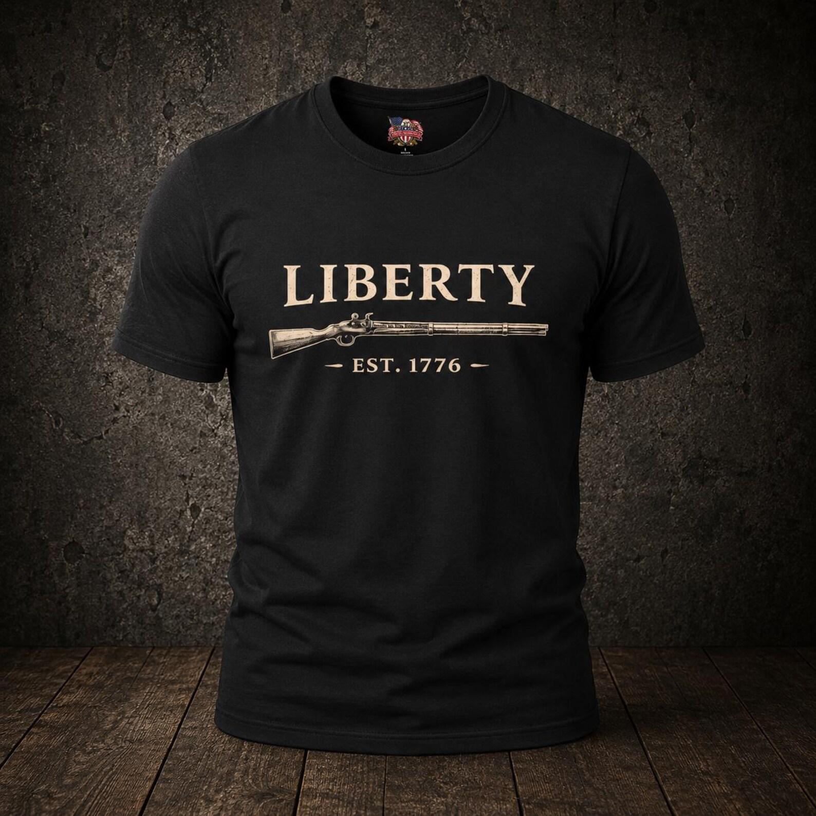 Liberty est. 1776 Rifle T-Shirt | Vintage Musket Patriotic Design 2XL