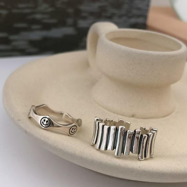 Vintage Silver Stackable Smiley Face Ring - Niche Design, Simple Fashion Wave Fence Ring for Women