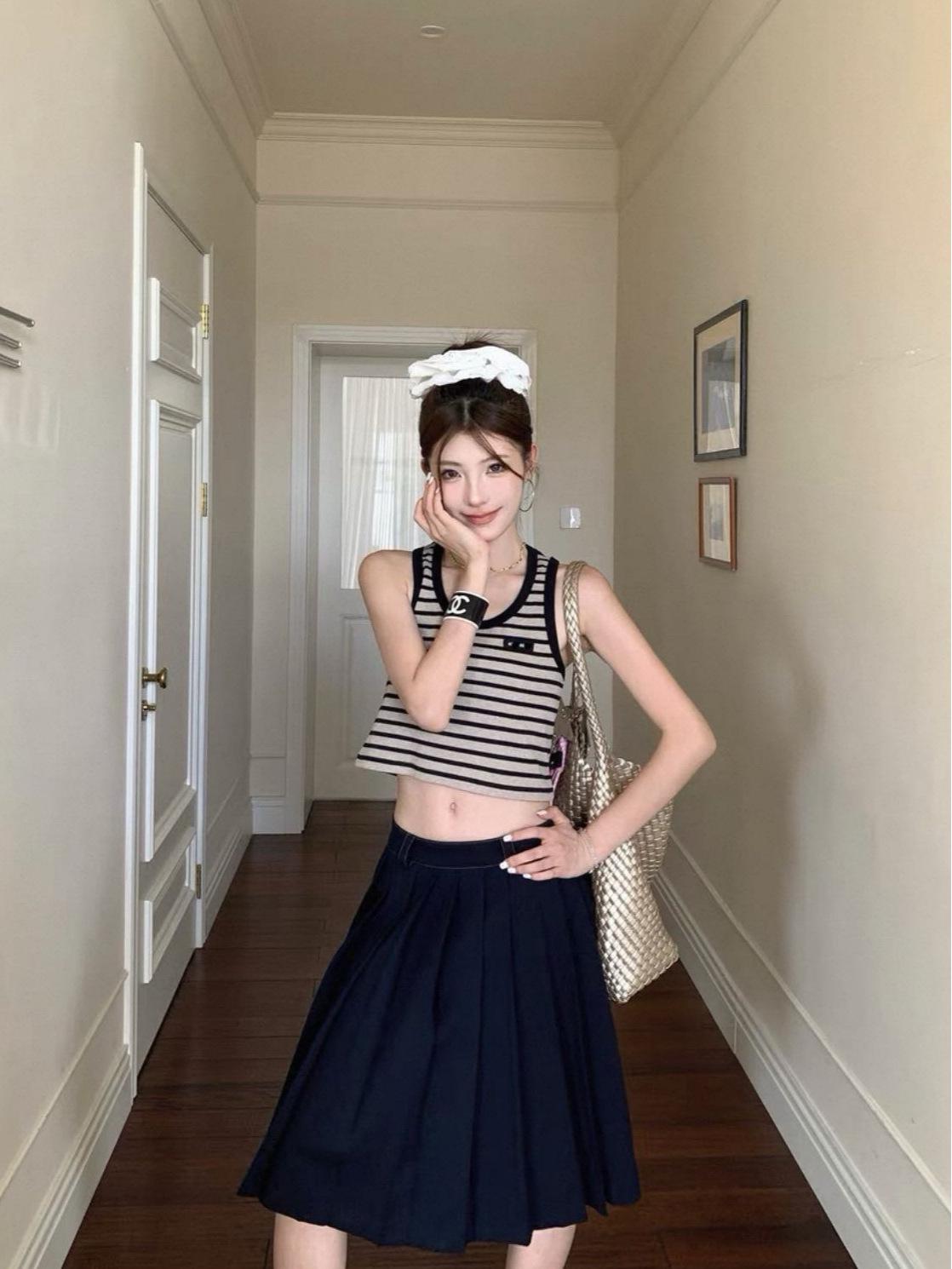 

Affordable Age-Reducing Sweet Cool Academy Style Navy Blue Pleated Skirt - 1331 Early Autumn Edition Size 36 темно-синий
