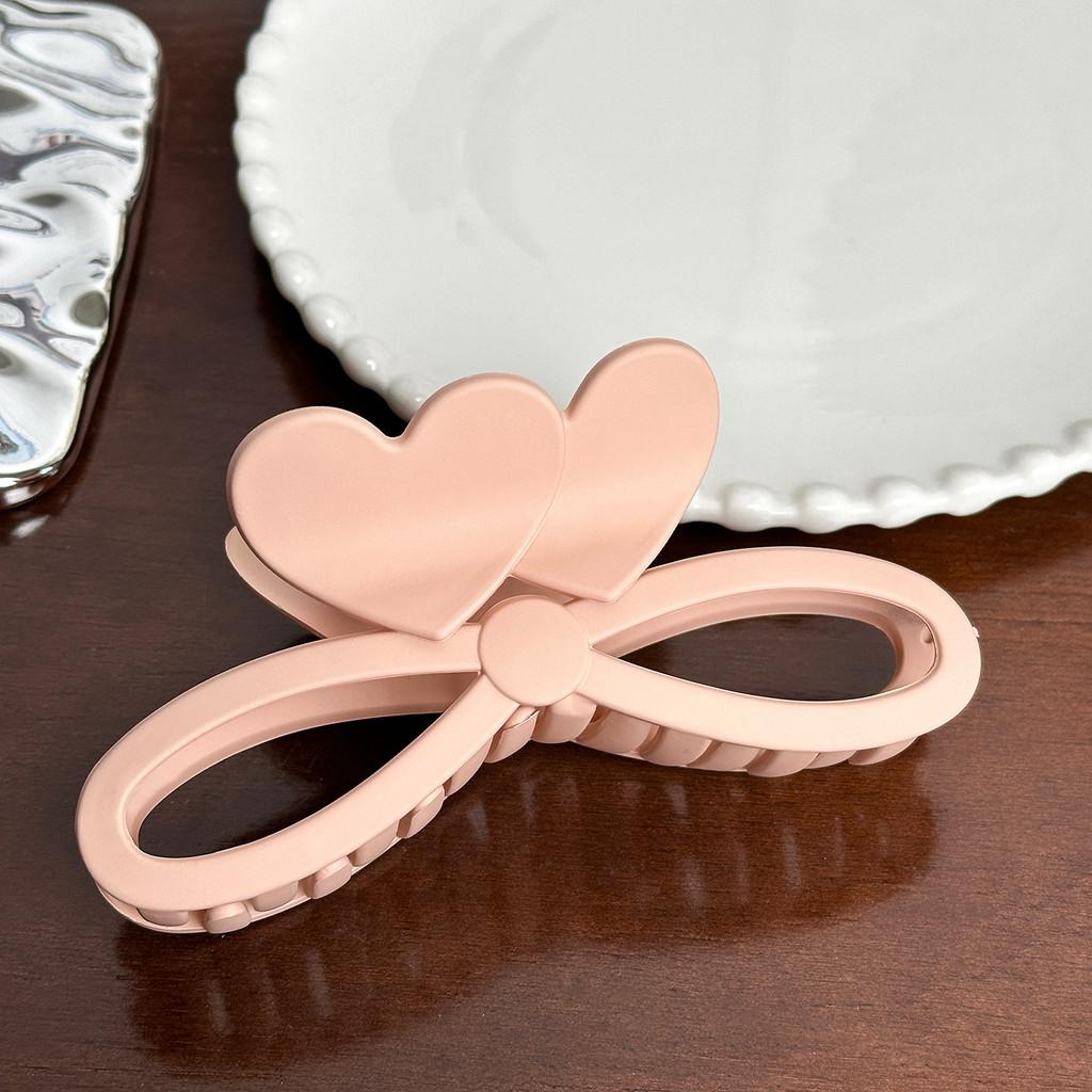 

Heart Oversized Chic Hair Clip Handmade For Fashionable Womens Accessories Hair светло-розовый