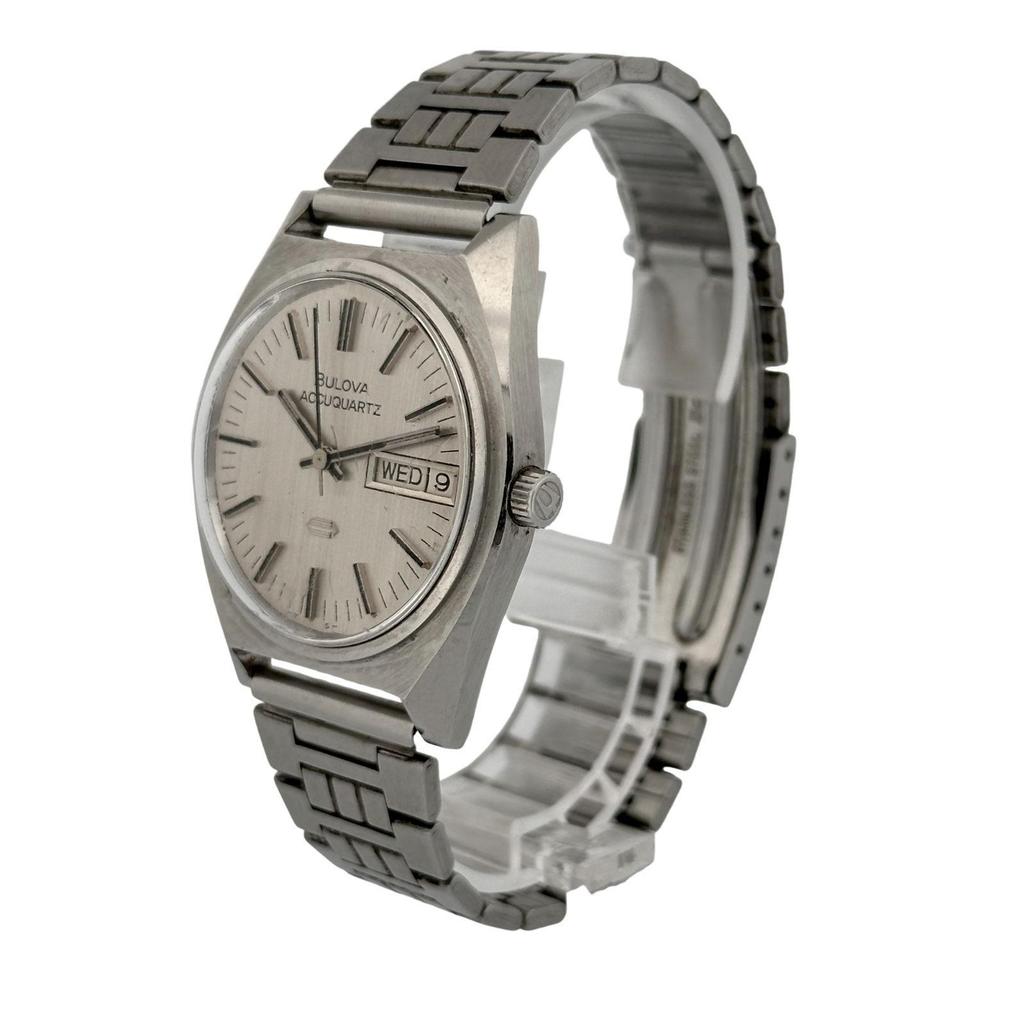 Used BULOVA ACCUQUARTZ Watch Quartz (sweep Hand Movement)