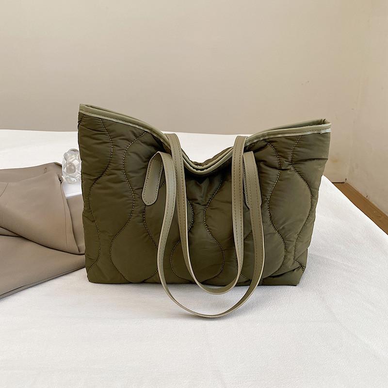 

Stylish And Spacious Women s Tote Bag In Black White Gray Green Perfect For Fall Commute зелений